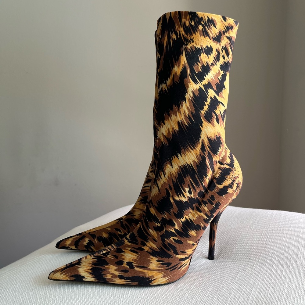 *NEW* Balenciaga 37 Leopard Print Knife Spandex Sock Boots 🐆 $1295 - Picture 4 of 8